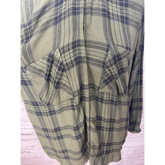 Side Stitch Green Plaid Size Medium Button‎ Up Hi Low Blouse - Picture 5 of 5